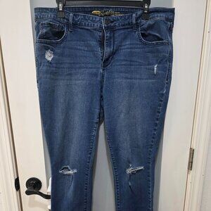 Old Navy Rockstar Distressed Skinny Jeans Women’s 16R Medium Blue Denim